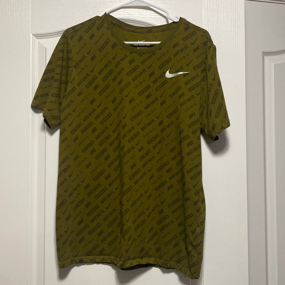 Nike t shirt